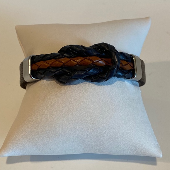 Men’s 8” knot leather and stainless steel bracelet - Picture 1 of 6